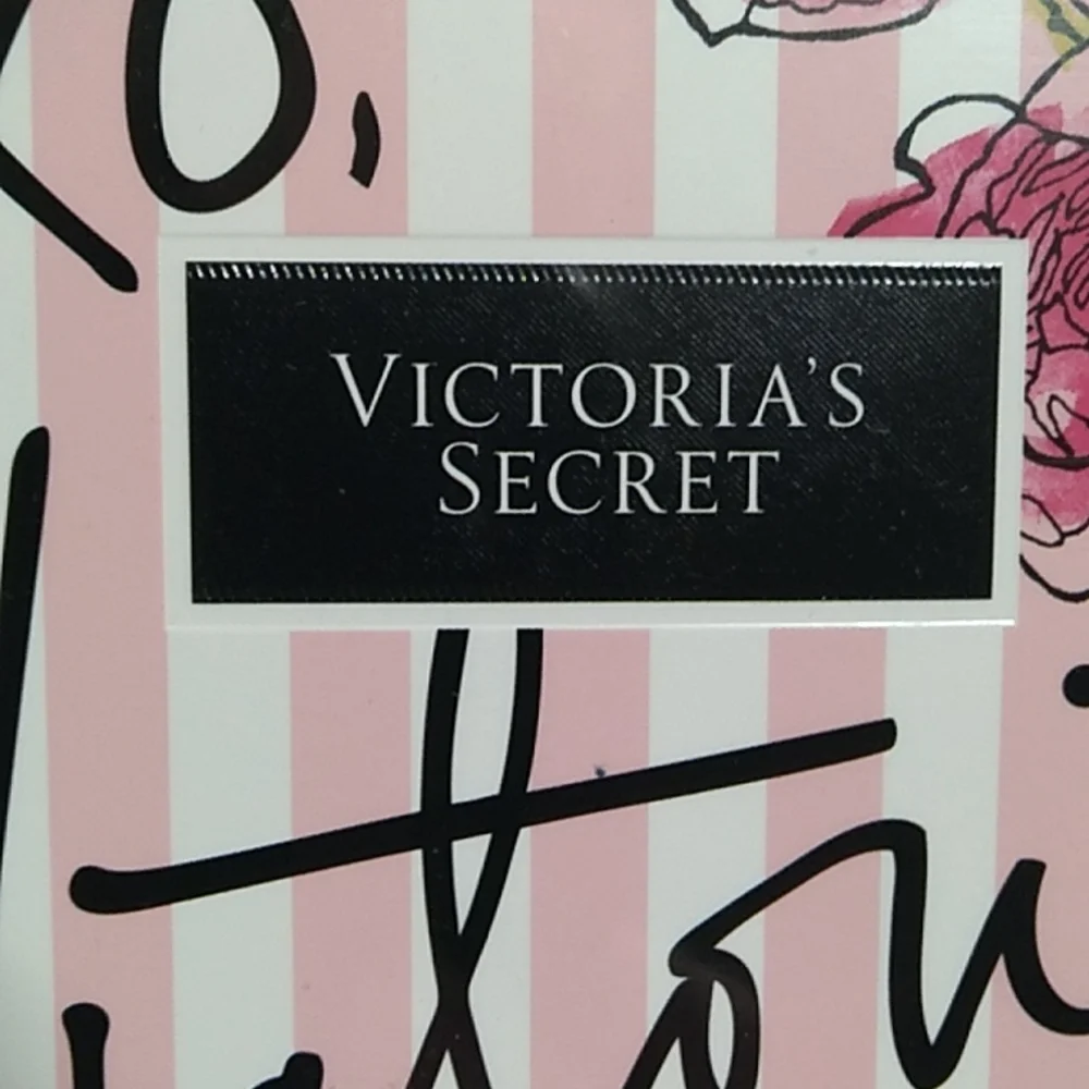 SALE! NWT Victoria's Secret 